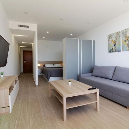 Апартаменти Apartamento Las Palmeras Фуенхірола Екстер'єр фото